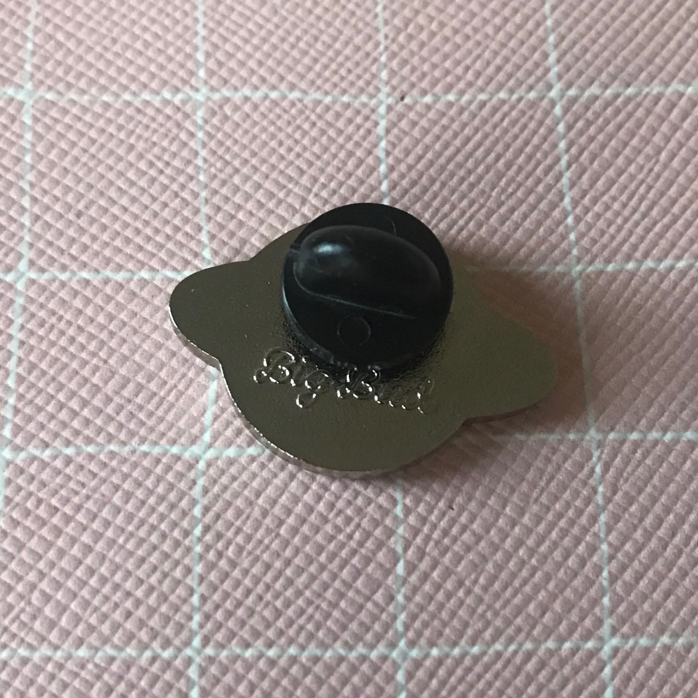 Planet Enamel Pin - Picture 3 of 3